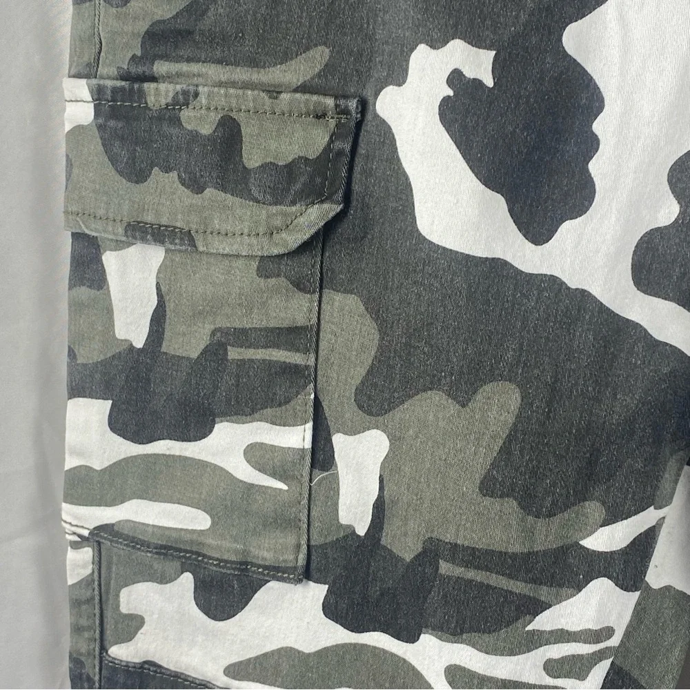 American Bazi Women’s Camouflage Cargo Joggers Pants Size Large - Picture 16 of 16